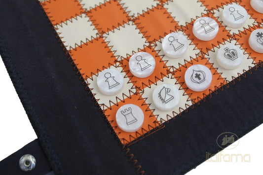 Feltekerhető többjátékos készlet (sakk-, dáma- és backgammon készlet)