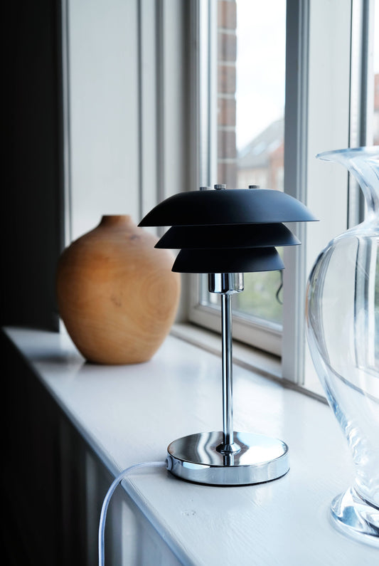 DL16 asztali lámpa