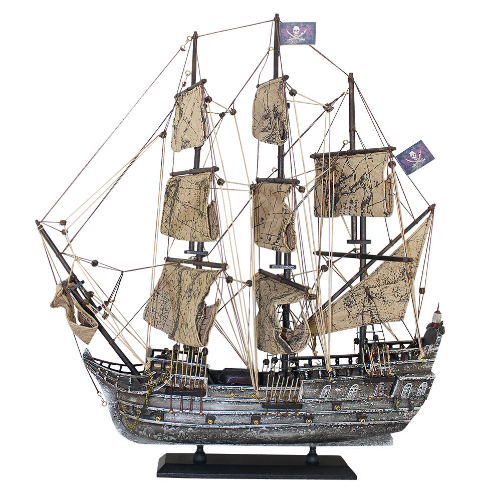 Kalózhajó, fából, szövet vitorlákkal, h: 50 cm, m: 56 cm – régi ezüst kivitelben