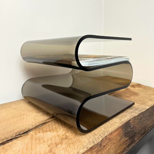 Lisso újságtartó sötét