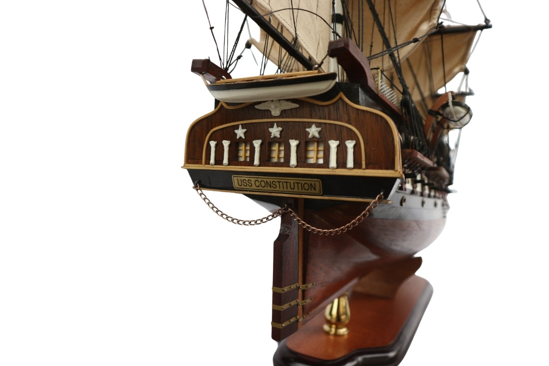 USS Constitution vitorláshajó modell - 100 cm