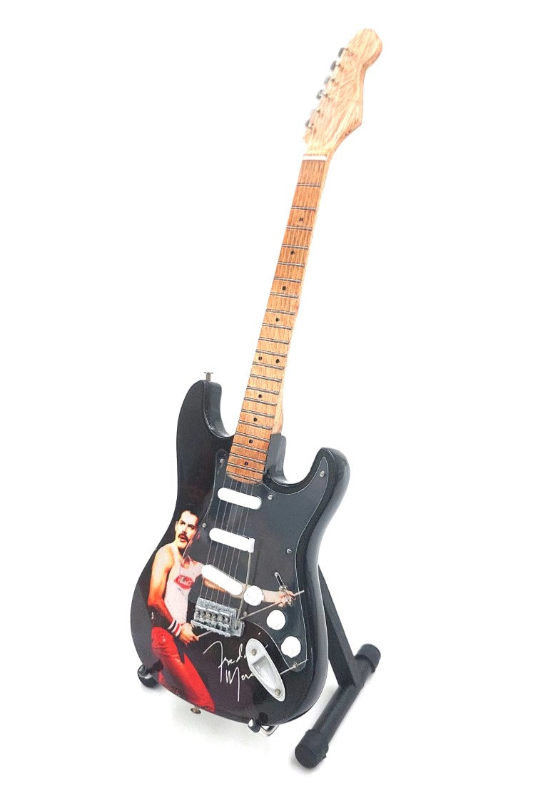 Mini gitár - a Guitar Heroes sorozatból
