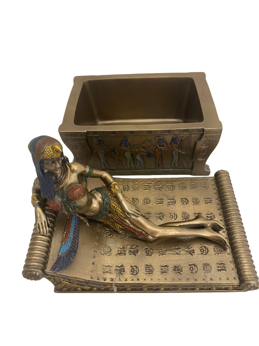 Kleopátra bronz bevonatú ékszertartó