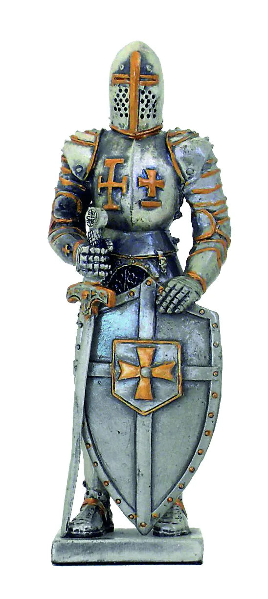 Keresztes lovag pajzzsal és karddal ón szobor