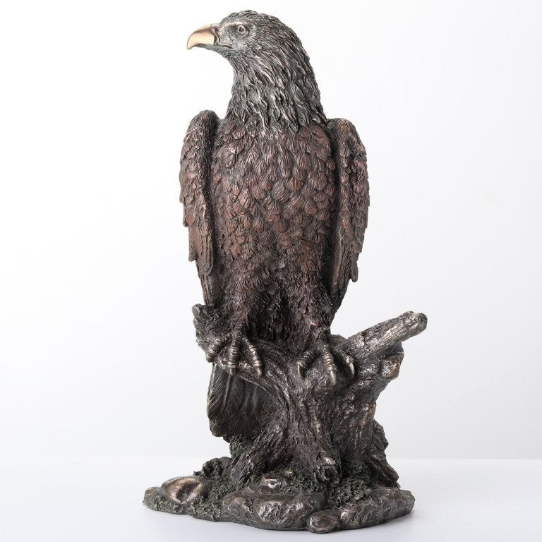Sas bronz bevonatú szobor, 22 cm