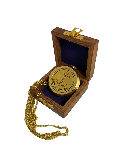 Réz iránytű láncon fa dobozban