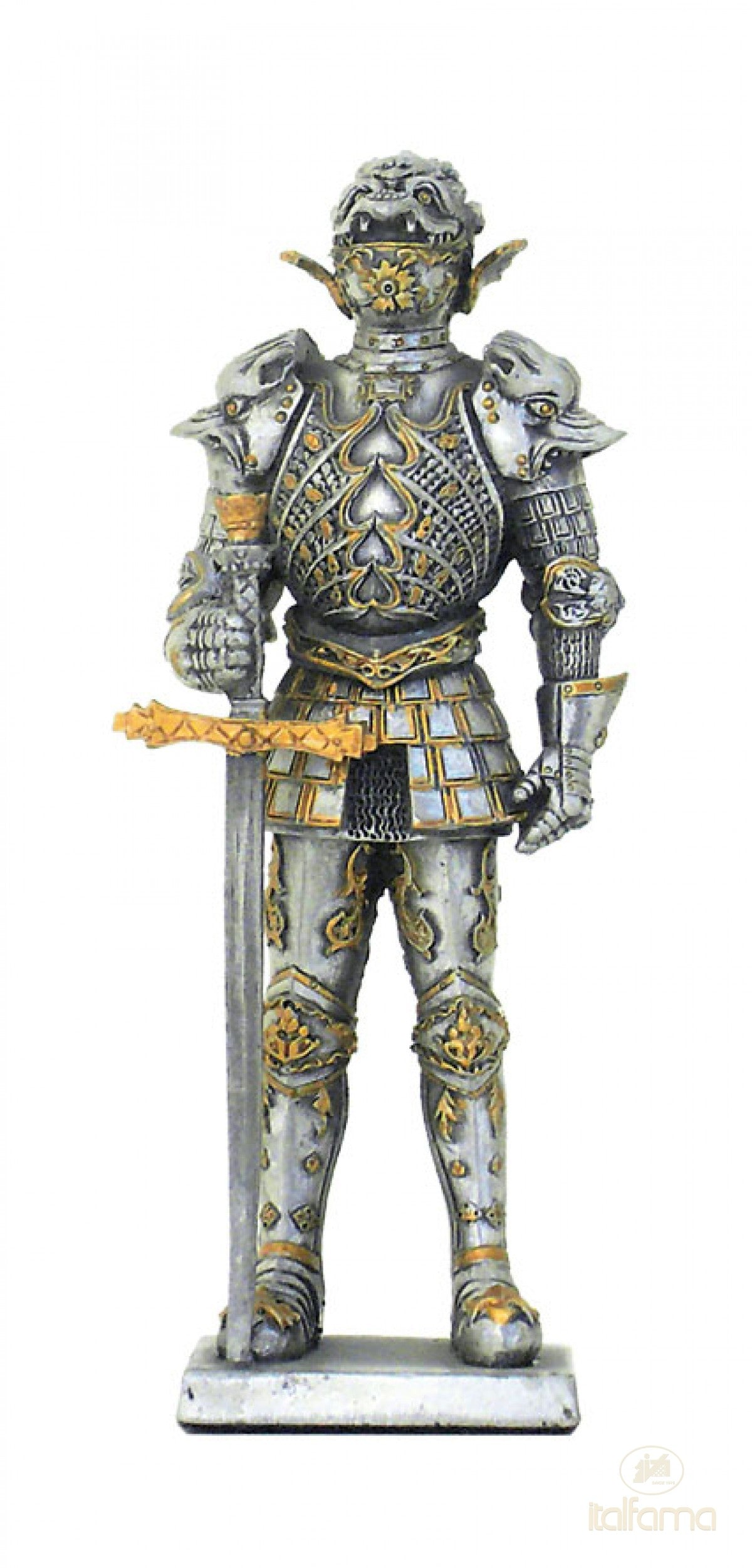 Ón katona páncélban karddal, M: 11 cm