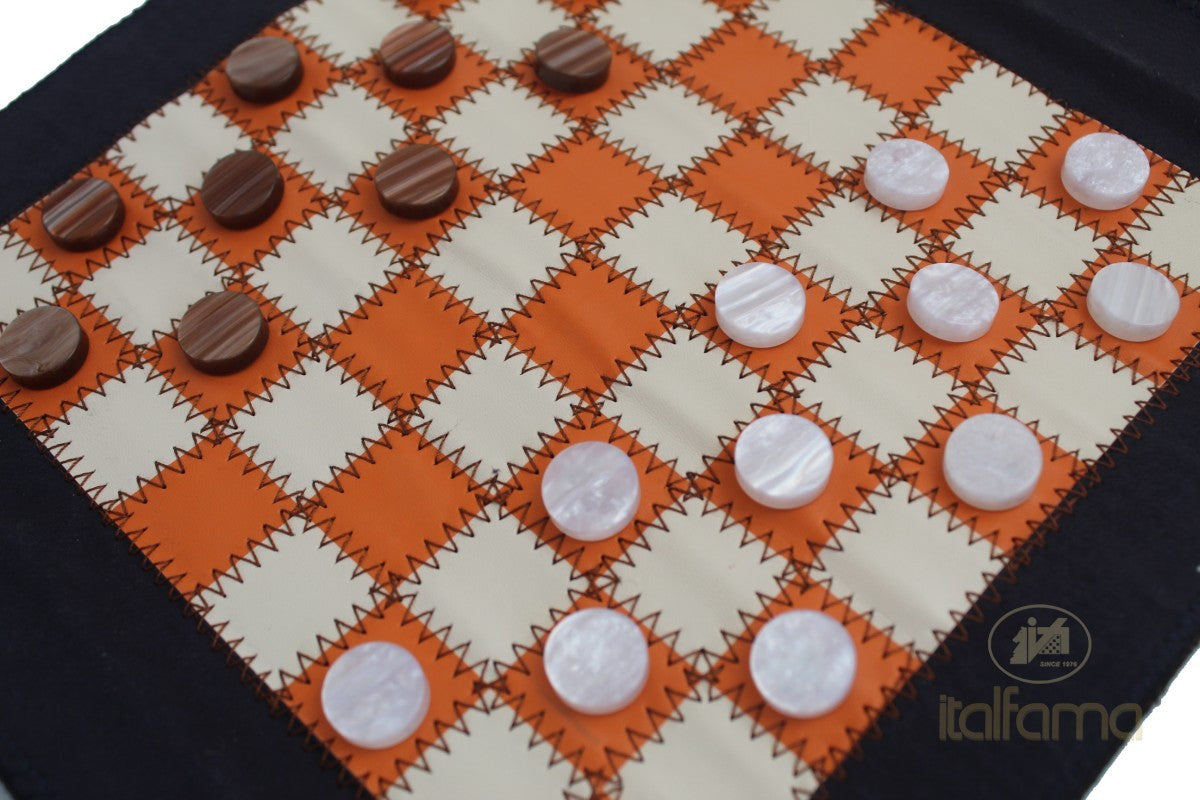 Feltekerhető többjátékos készlet (sakk-, dáma- és backgammon készlet)