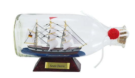 Üveghajó - Seute deern, h: 16 cm, m: 7,5 cm, ø: 6,5 cm