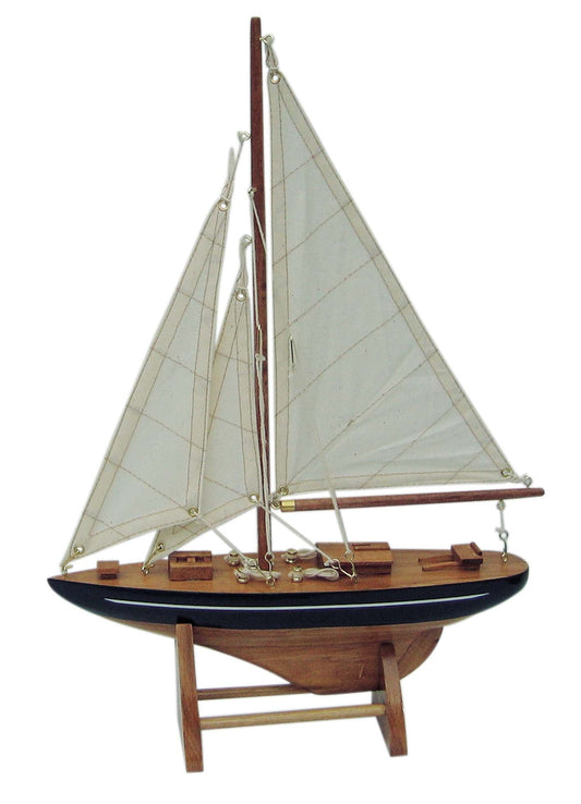 Vitorlás jacht, fa vitorlákkal, H: 25 cm, M: 35 cm