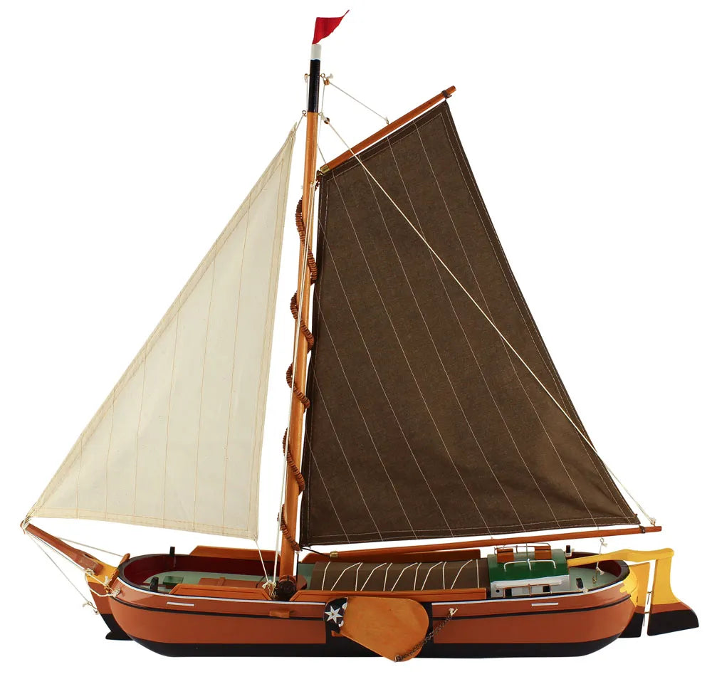 Hajó, fa vitorlával, H: 75 cm, M: 67 cm, Sz: 13,5 cm