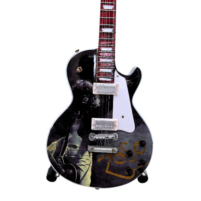 Led Zeppelin Jimi Page inspirálta mini gitár