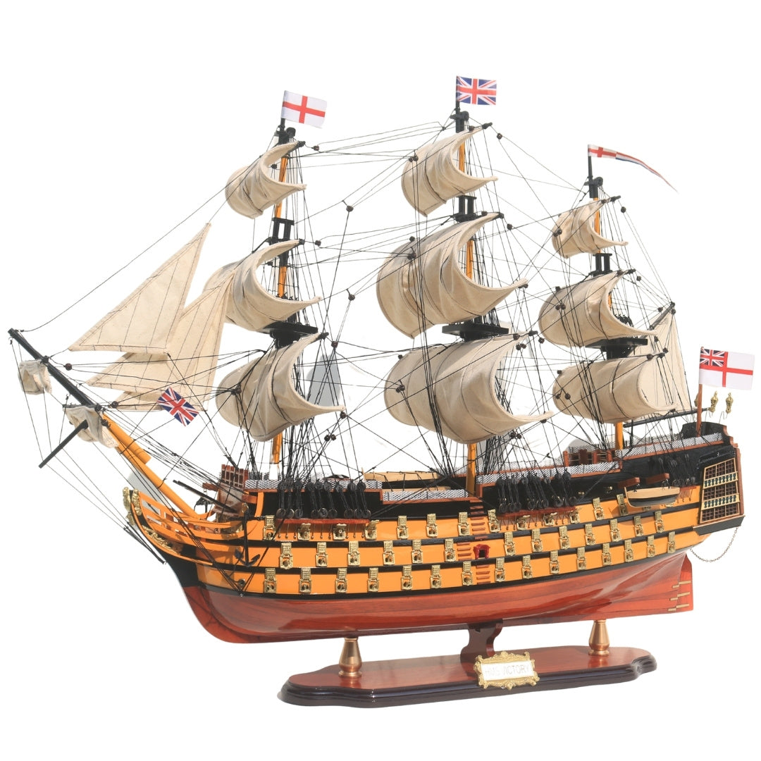 HMS Victory vitorláshajó modell - 80 cm