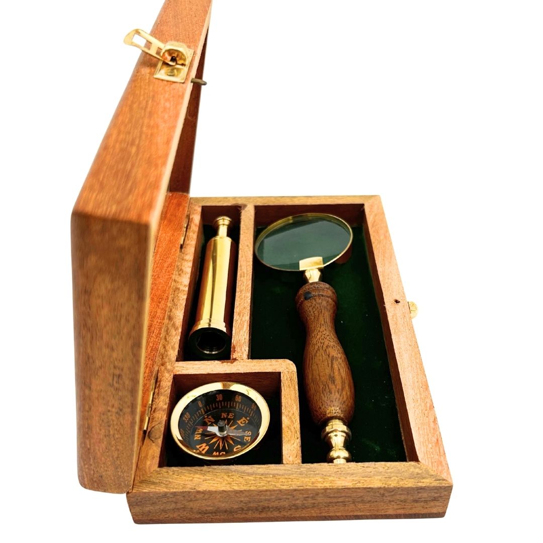 Utazó Készlet – Távcső + Iránytű + Nagyító Fa Dobozban –