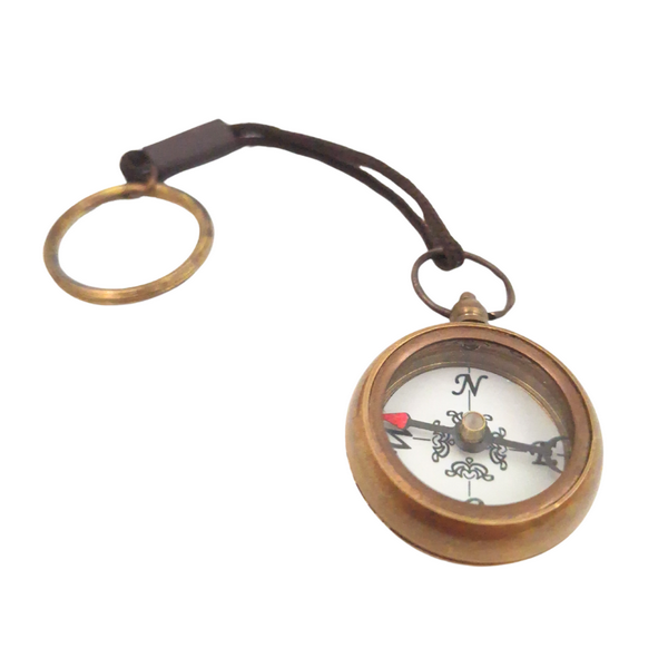 Iránytű kulcstartó – ajándék utazónak