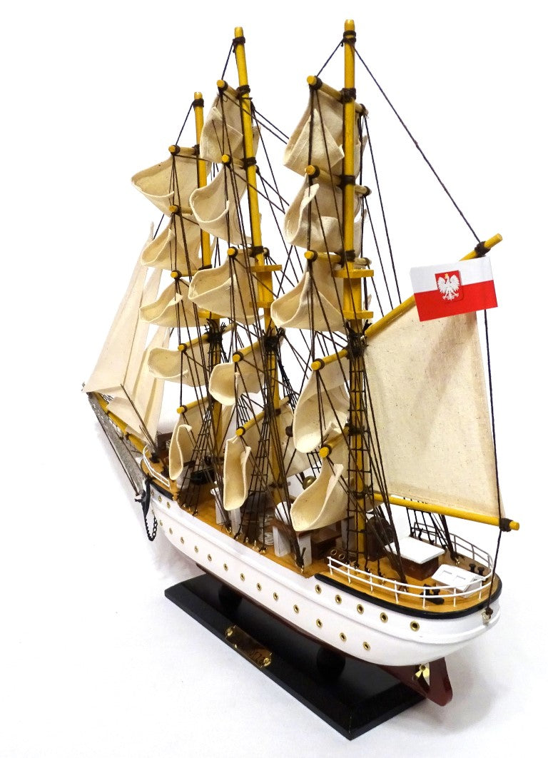 Dar Pomorza vitorláshajó modell 50 cm