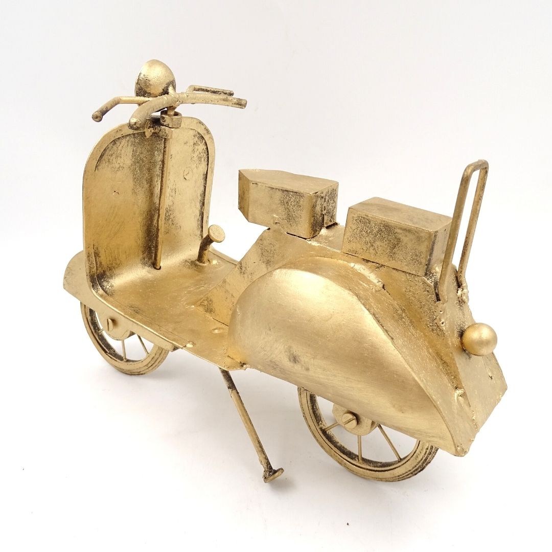 Retro fém robogó modell