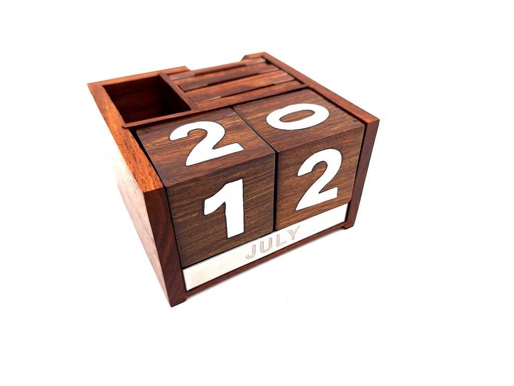 Fa öröknaptár 6 bögre alátéttel