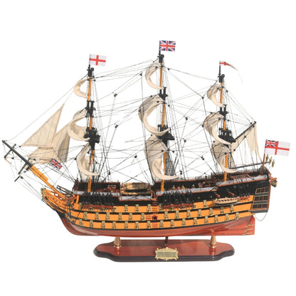HMS Victory vitorláshajó modell - 80 cm