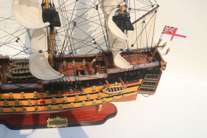 HMS Victory vitorláshajó modell - 80 cm