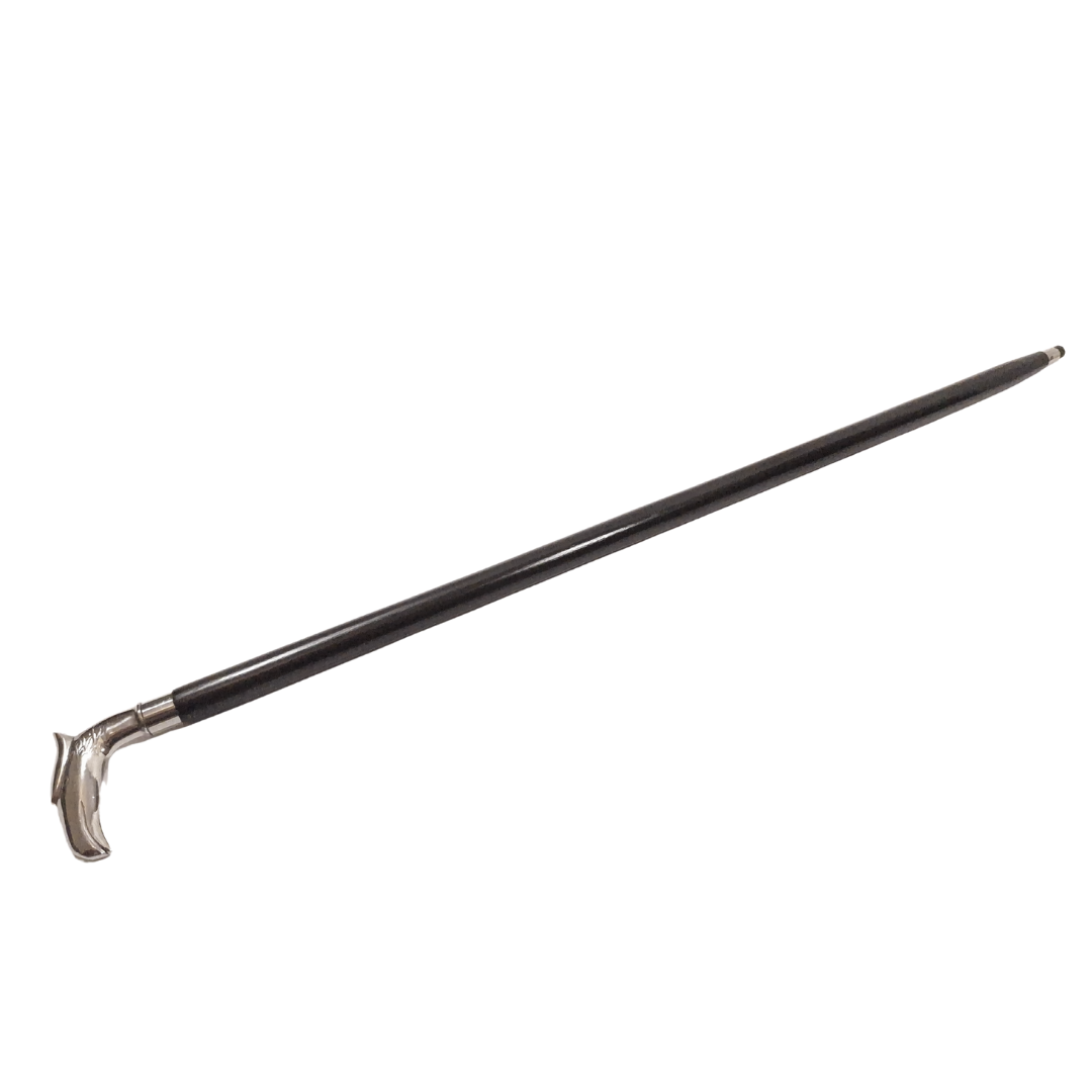 Fából készült sétapálca sassal a fejen