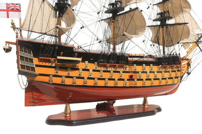 HMS Victory vitorláshajó modell - 80 cm