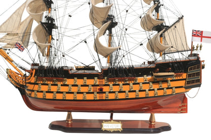 HMS Victory vitorláshajó modell - 80 cm