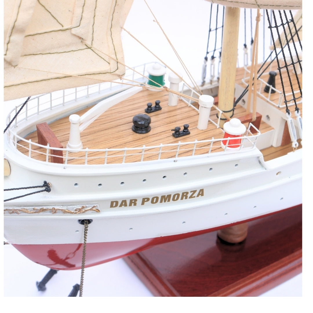 Dar Pomorza vitorláshajó modell - 82 cm