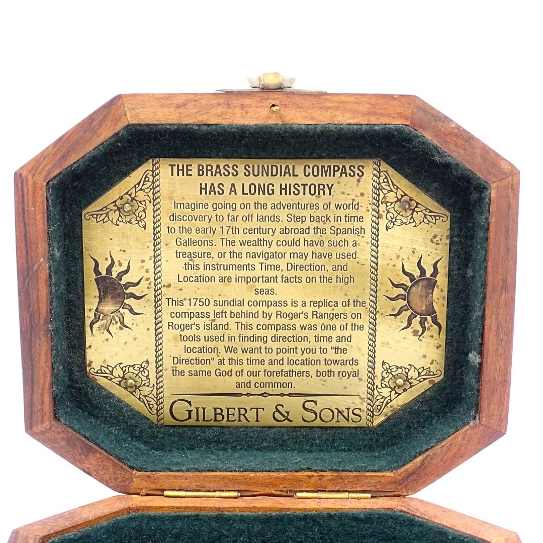 Napóra iránytűvel - Retro