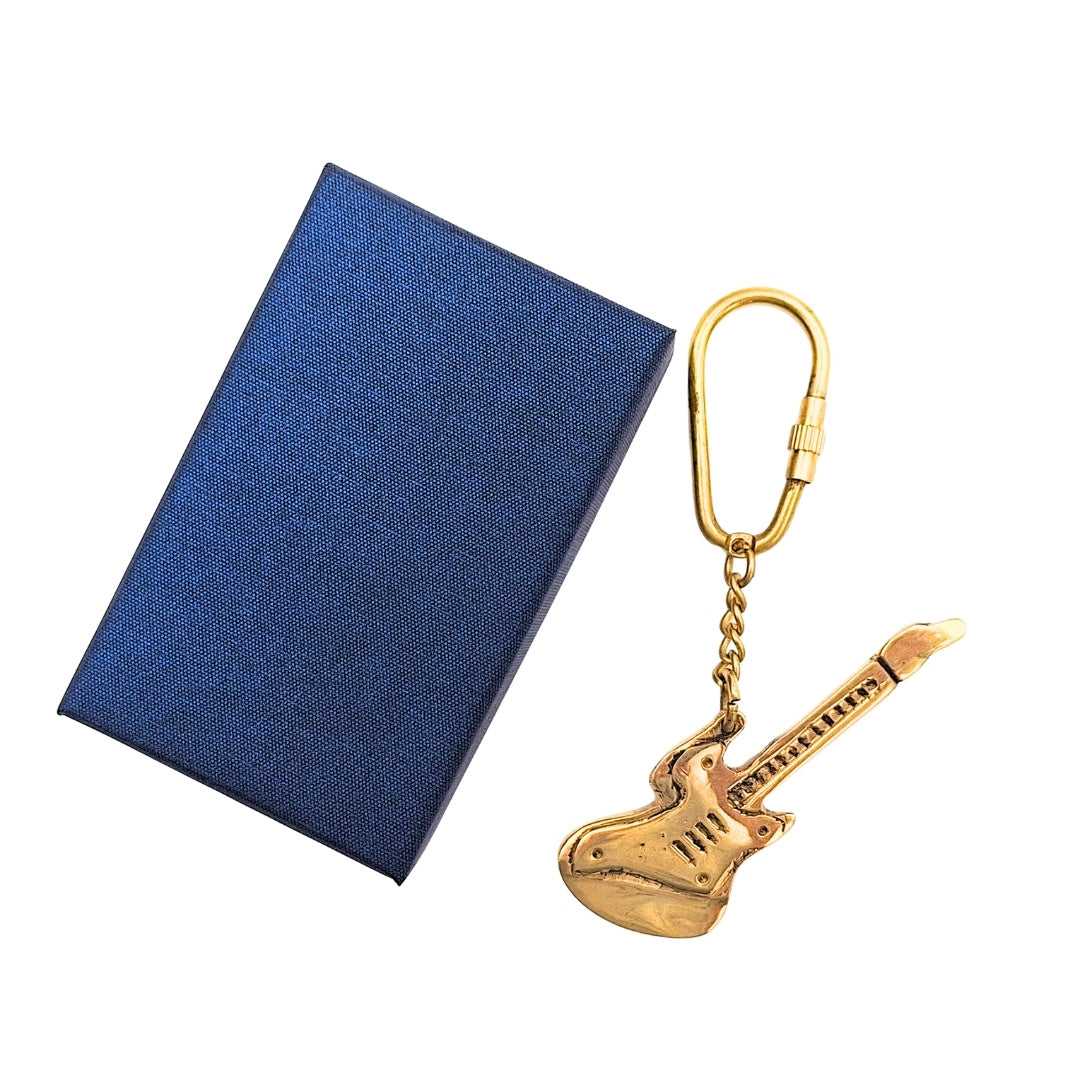 Gitár kulcstartó sárgarézből, elegáns dobozban