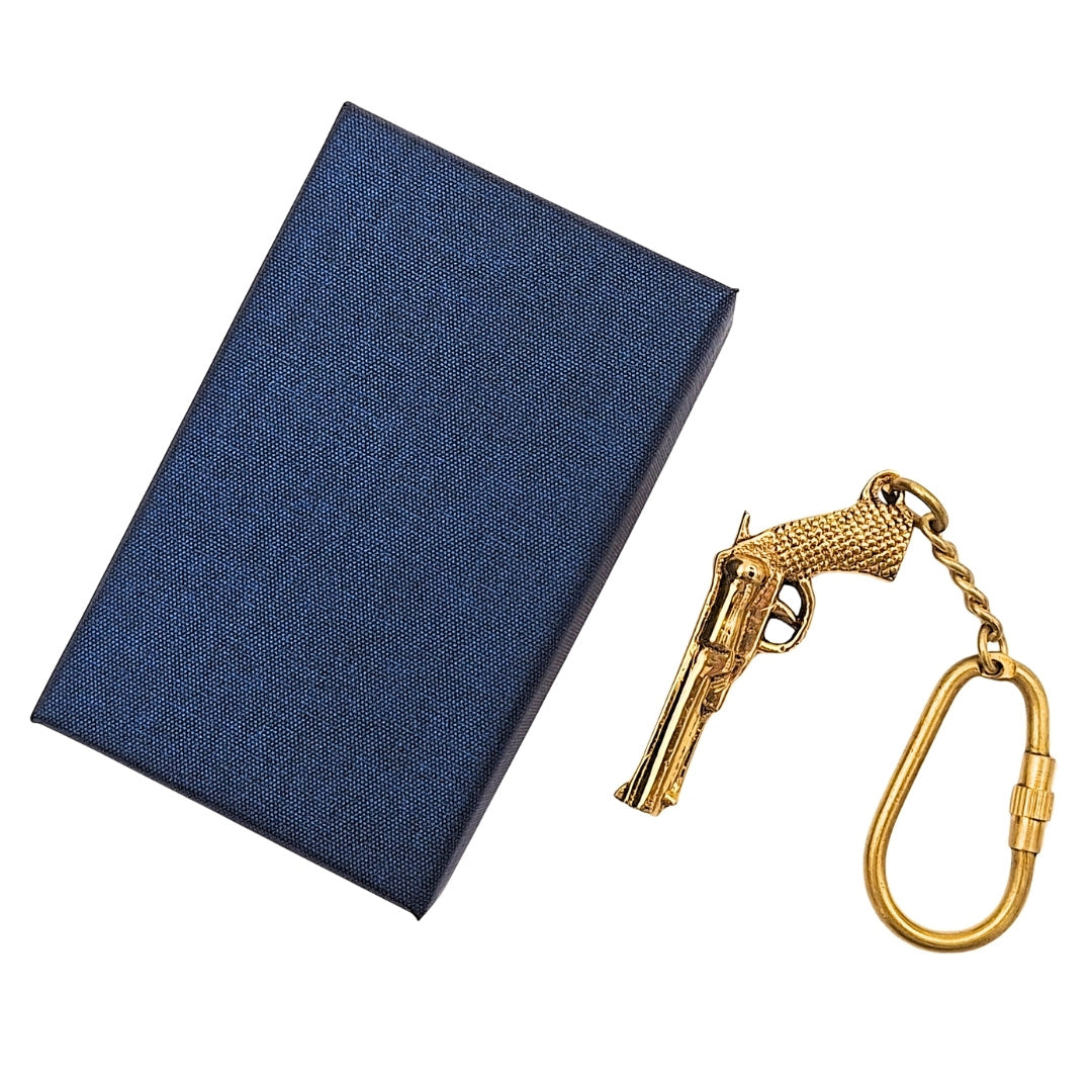 Revolver alakú sárgaréz kulcstartó dobozban