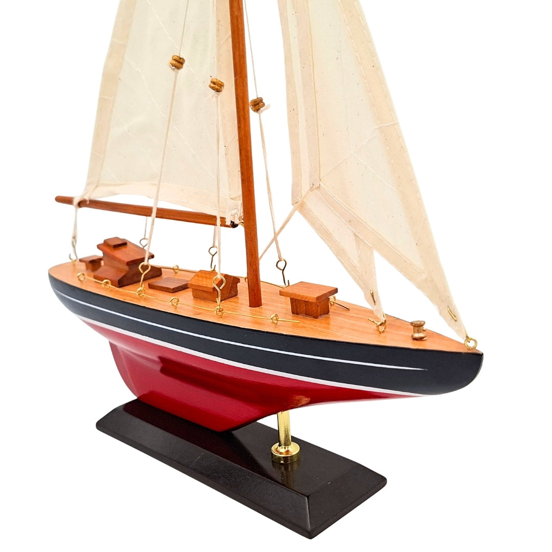 Fa vitorlás modell – 30x42 cm
