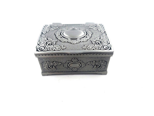 Fém ékszeres ládika