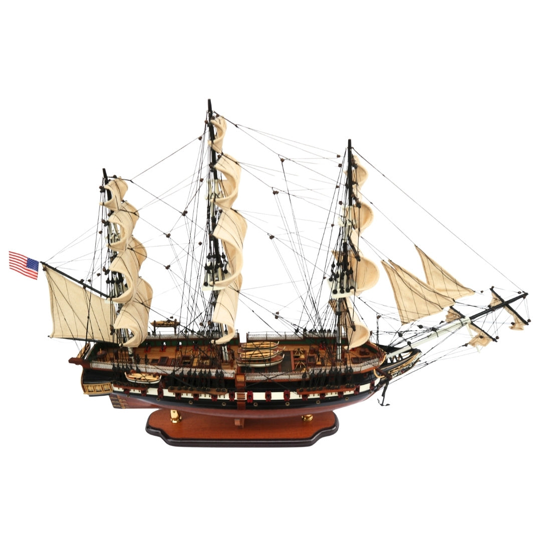 USS Constitution vitorláshajó modell - 100 cm
