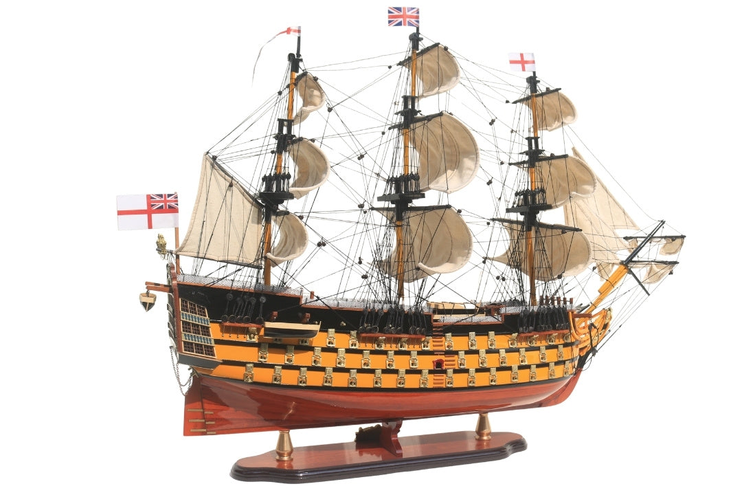 HMS Victory vitorláshajó modell - 80 cm