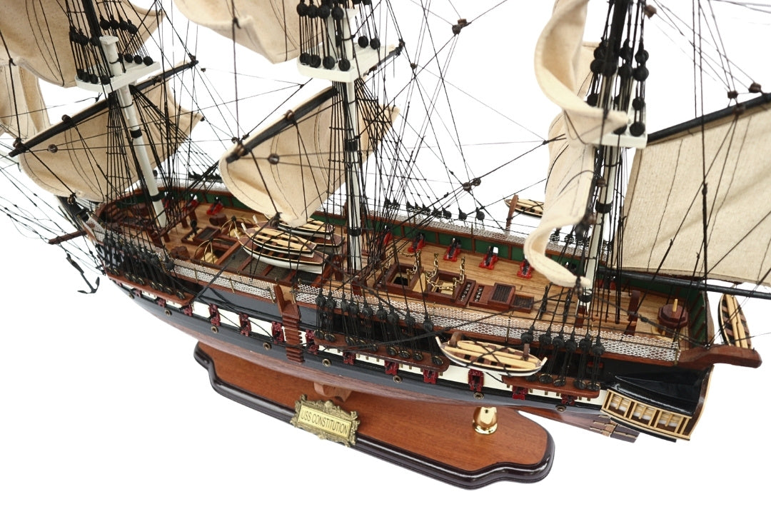 USS Constitution vitorláshajó modell - 100 cm
