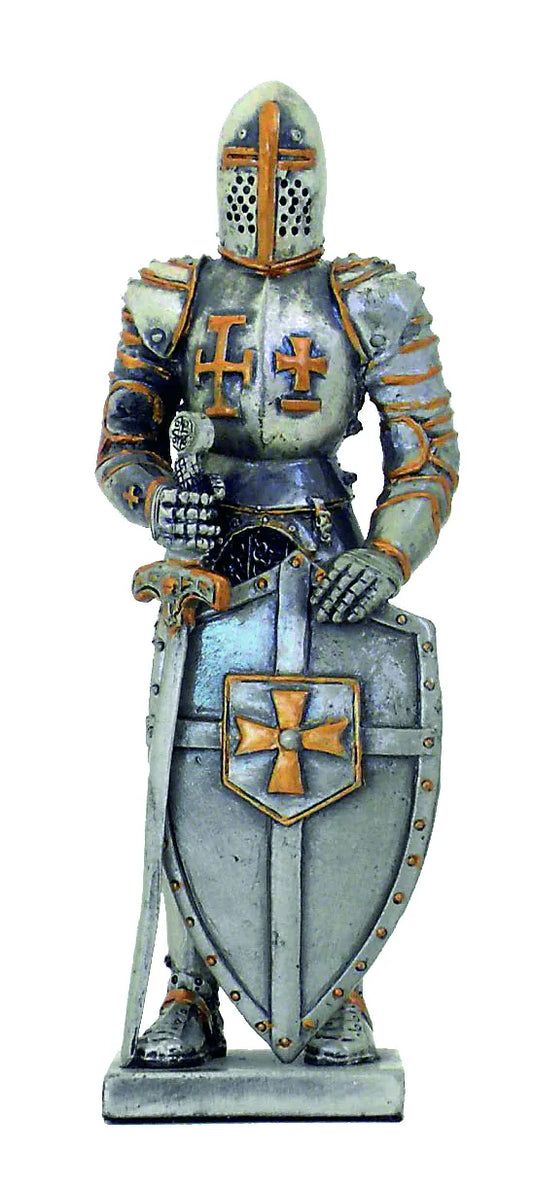 Keresztes lovag pajzzsal és karddal ón szobor