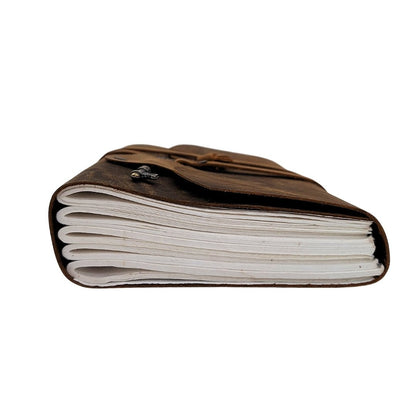 Bőr füzet Retro kulccsal és pánttal 200 oldal 18 x 13 cm - MODIANO