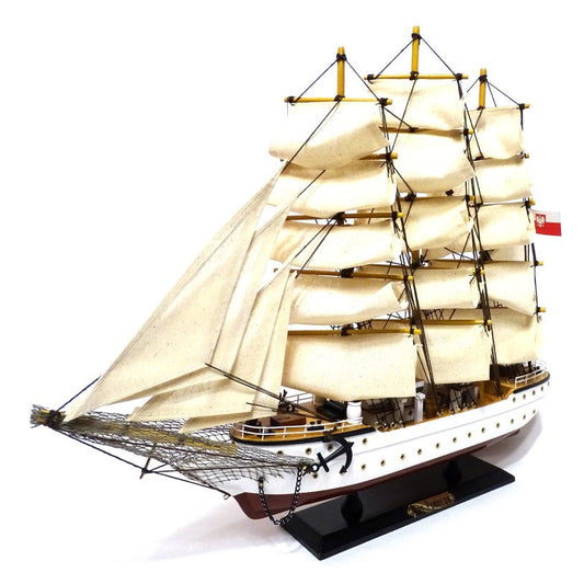 Dar Pomorza vitorláshajó modell 50 cm