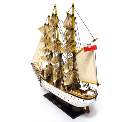 Dar Pomorza vitorláshajó modell 50 cm