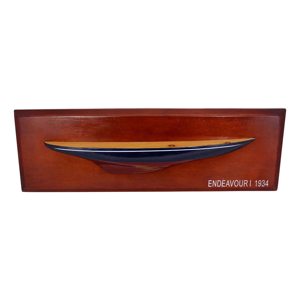 Endeavour I - fél hajó a fedélzeten, fa, 47,5x15,5x5cm