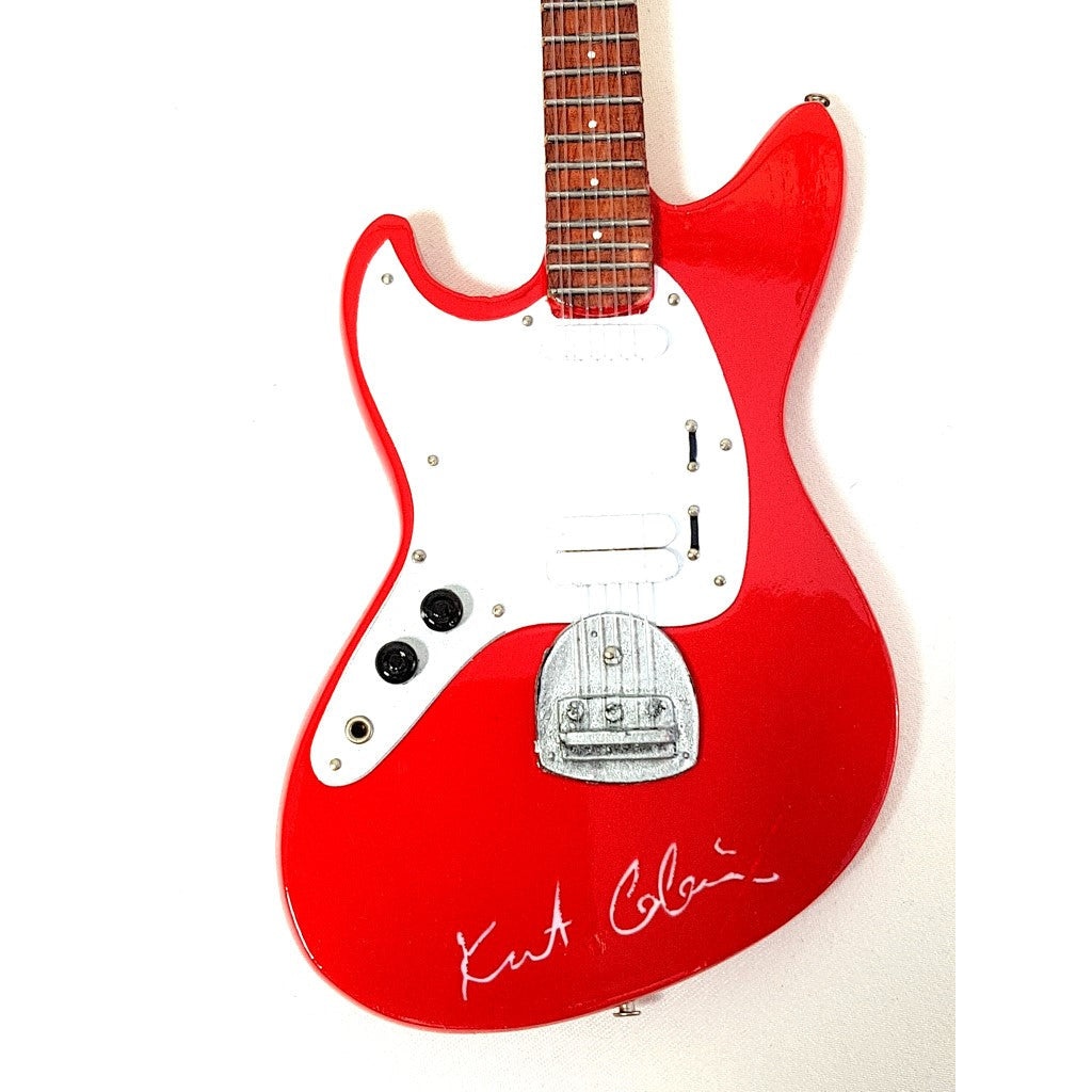Mini gitár - Kurt Cobain, Nirvana, 1:4 méretarány.