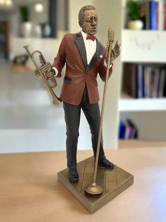 Trombitás jazz zenész bronz bevonatú szobor
